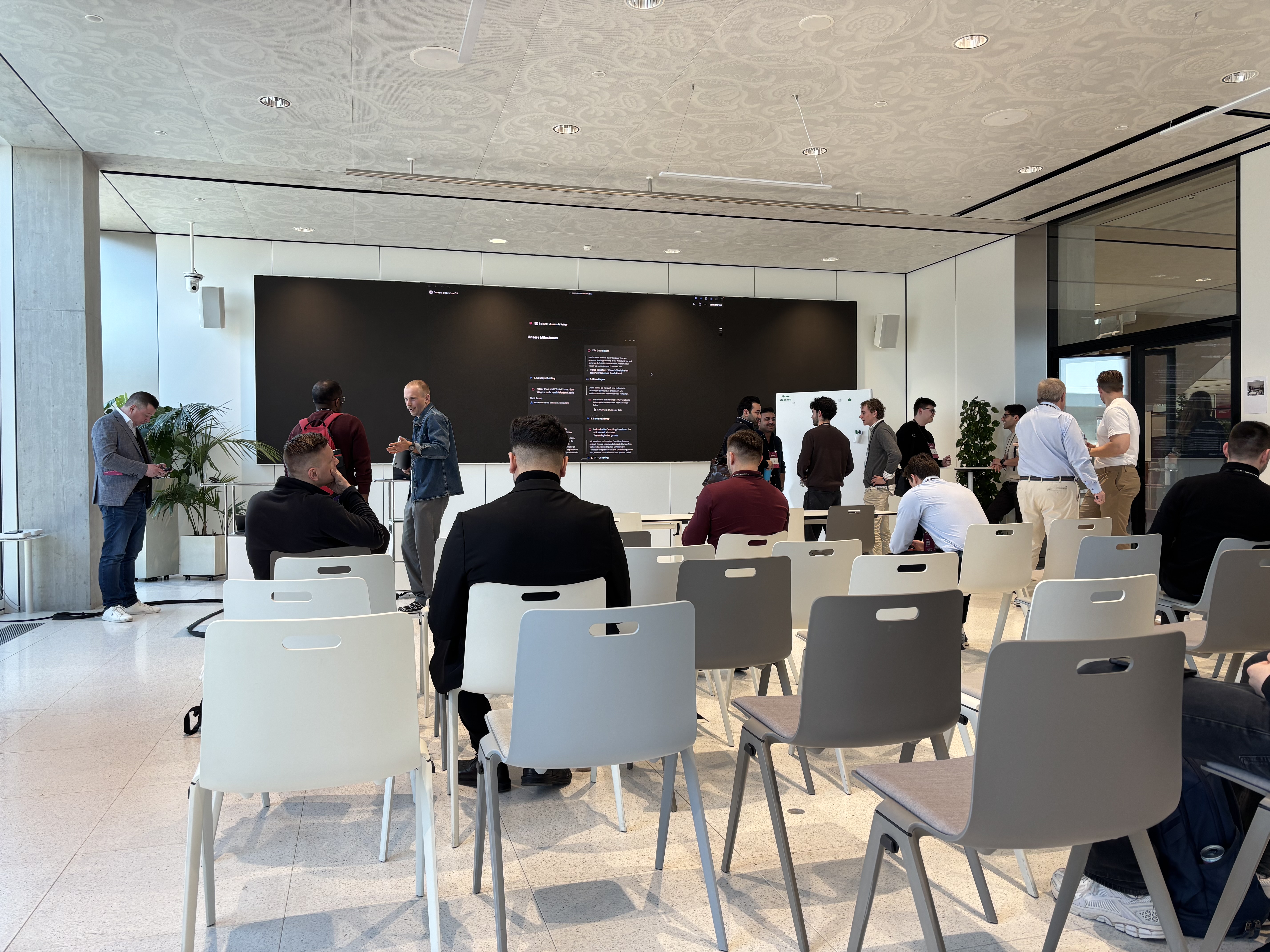 Volle Workshop-Szene in St. Gallen während des SaleUp Vortrags